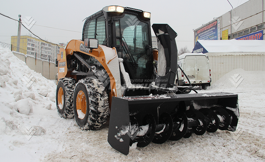 Шнекороторный снегоуборщик Impulse SR1850 на мини-погрузчик JCB картинка 495126